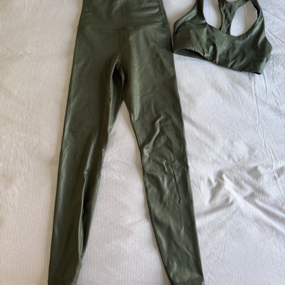 MPG Liquid Leggings & Matching Bra